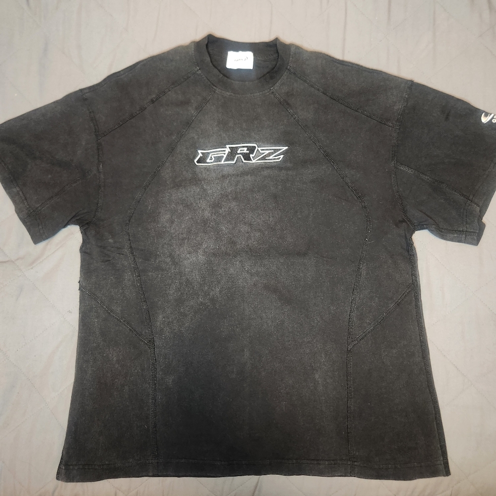 GRAILZ Mens Vintage Faded‎ Black Embroidered Graphic Tee Shirt Streetwear FLAW